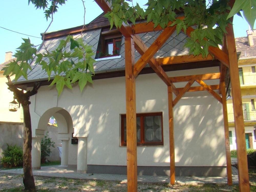 Willa Wash House Apartman Győr Zewnętrze zdjęcie